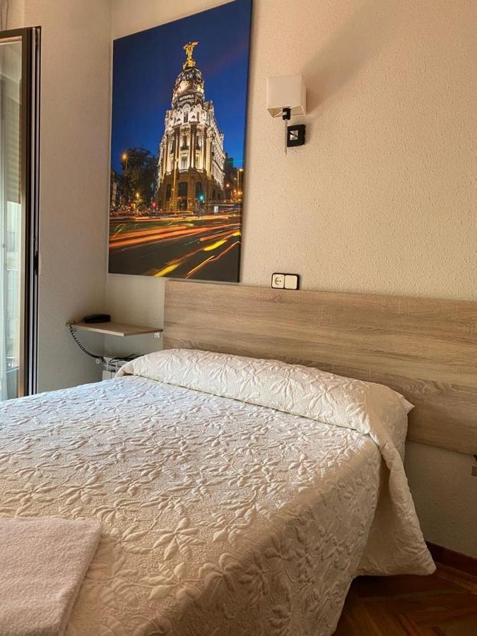Hostal Guerra Madrid Exterior foto